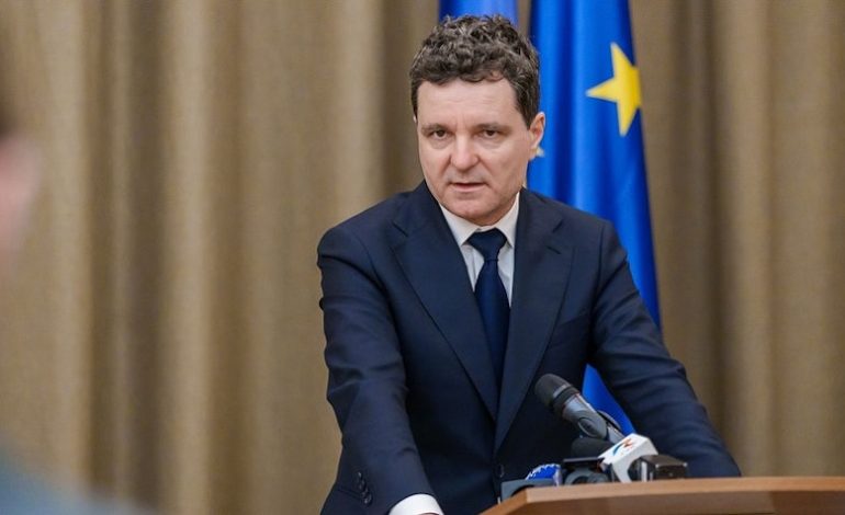 Nicuşor Dan și-a publicat declarația de avere: teren în Predeal, conturi bancare și împrumuturi din campanii electorale