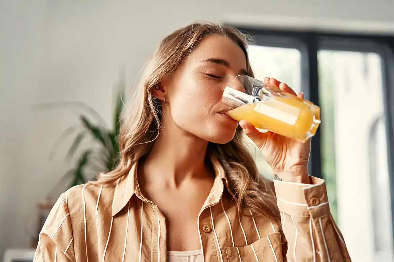 Sucuri naturale sau acidulate: Ce alegem pentru hidratare și gust?