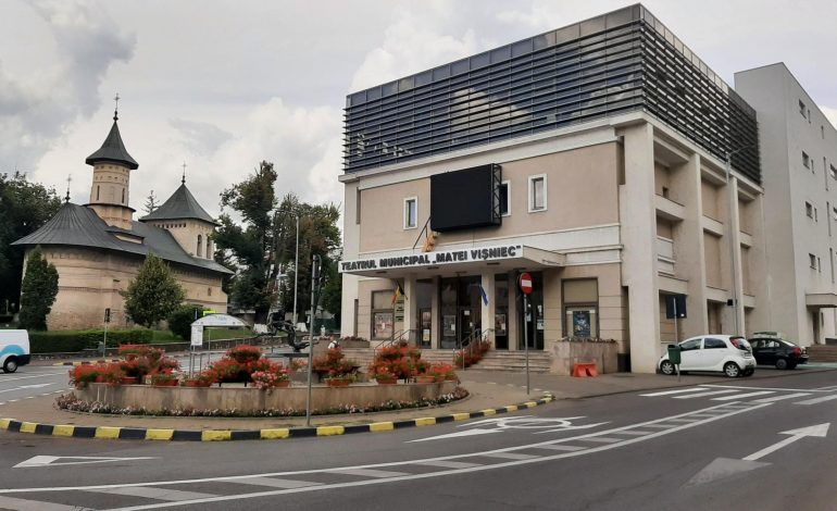 Cererile pentru închirierea sălii Teatrului „Matei Vișniec” se depun direct la instituție