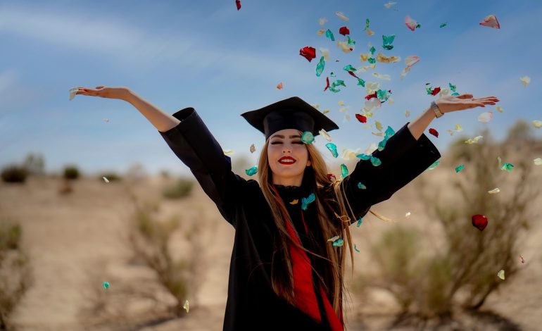 Ce este o diplomă universitară și cum se recunoaște în străinătate