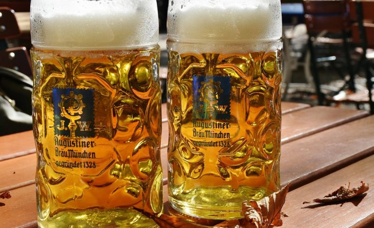 Ce este berea artizanală și cum se deosebește de cea industrială