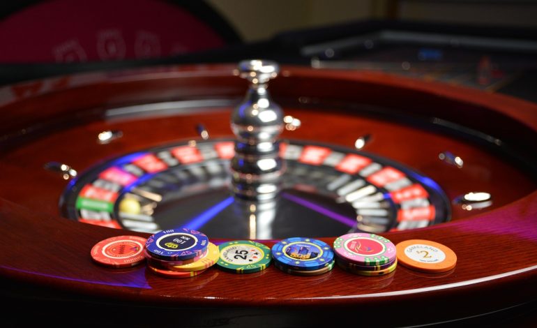 Ce trebuie să știi înainte de o masă de poker