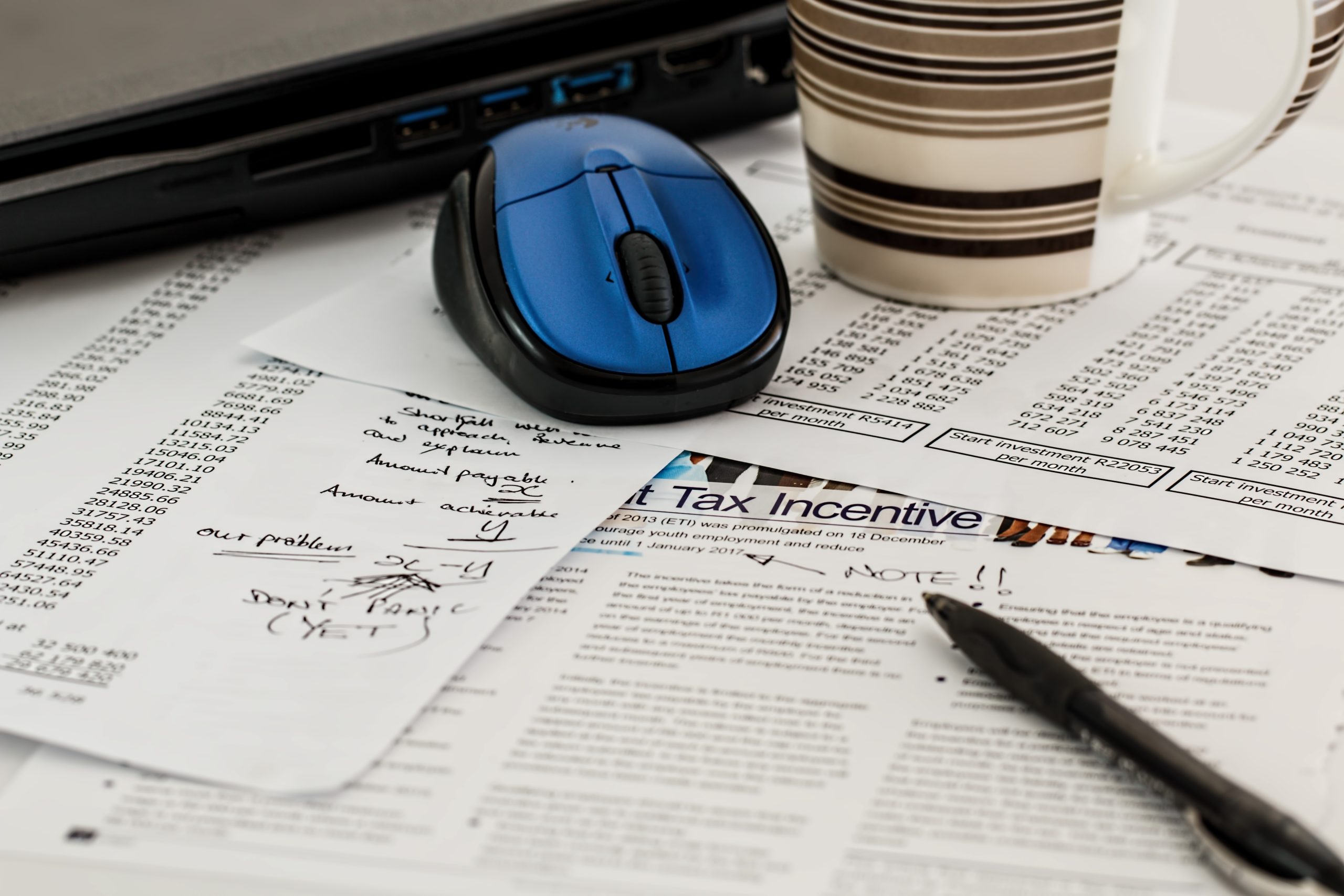 Ce taxe și impozite trebuie să plătească persoanele fizice în România