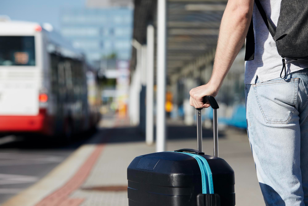 Ai aterizat în Iași? Ce opțiuni ai pentru transportul de la aeroport
